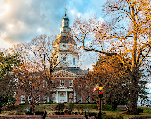Photo of Maryland legislative building in the winter